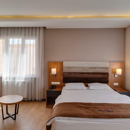 City Hotel Batumi Exterior photo
