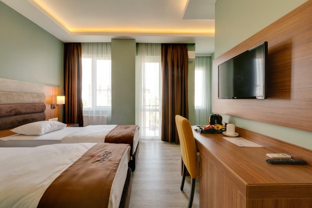 City Hotel Batumi Exterior photo