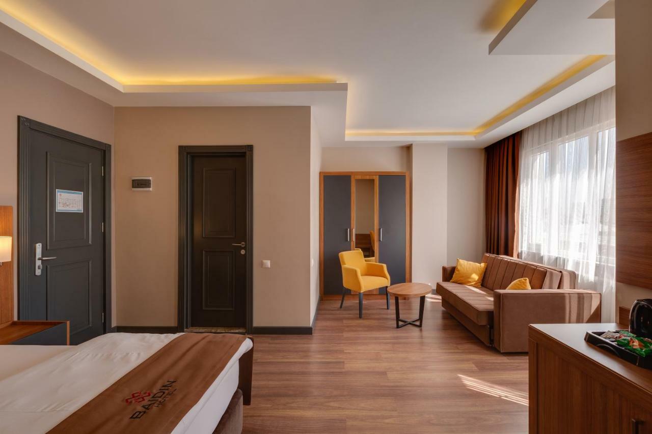 City Hotel Batumi Exterior photo